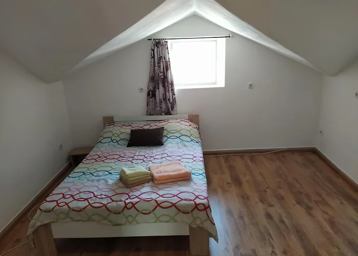 Dejan Apartment4-top Centar Apartament *