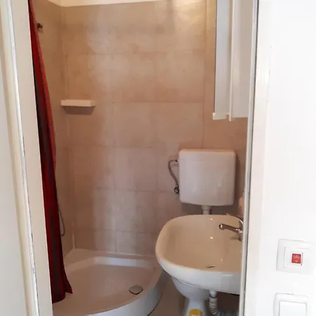 Dejan Apartment4-top Centar Apartmán Pula