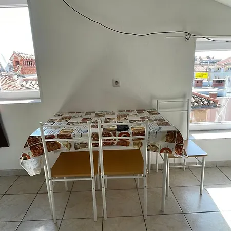 Dejan Apartment4-top Centar