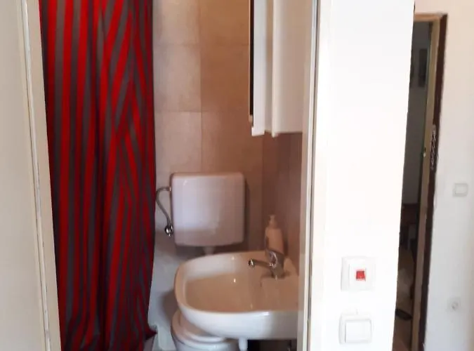 Dejan Apartment4-top Centar 아파트 *